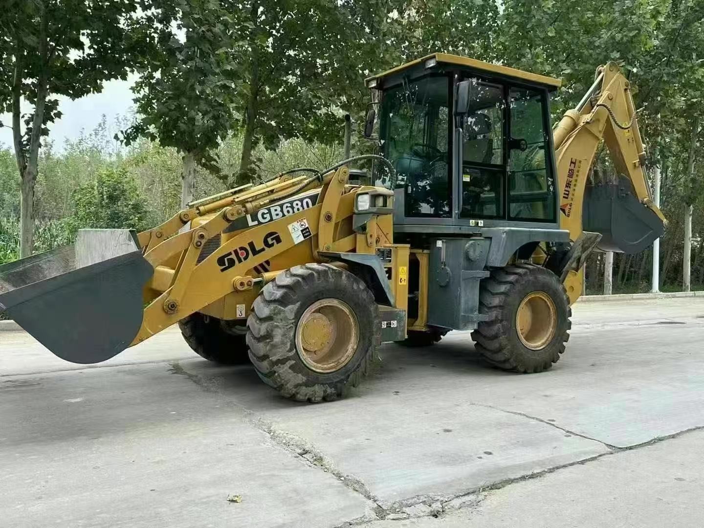 SGB680 Backhoe Loader SDLG